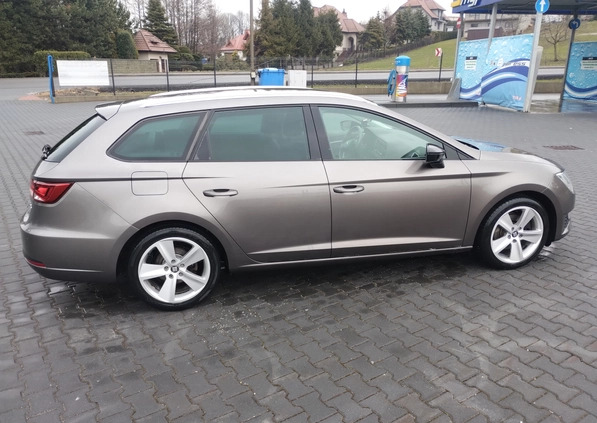 Seat Leon cena 52900 przebieg: 164868, rok produkcji 2015 z Końskie małe 22